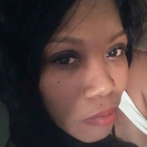 Meet your Posher, Regina